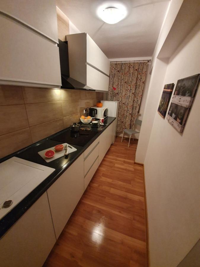 4 Rooms Solidarnosci Варшава Экстерьер фото