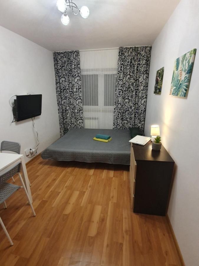 4 Rooms Solidarnosci Варшава Экстерьер фото