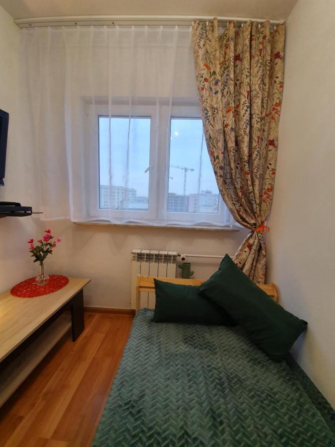 4 Rooms Solidarnosci Варшава Экстерьер фото